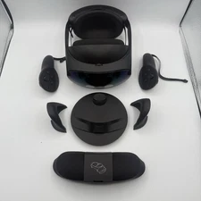Meta Quest Pro VR Headset 256GB w/ Controllers/Headset/Charger/ Base - Excellent