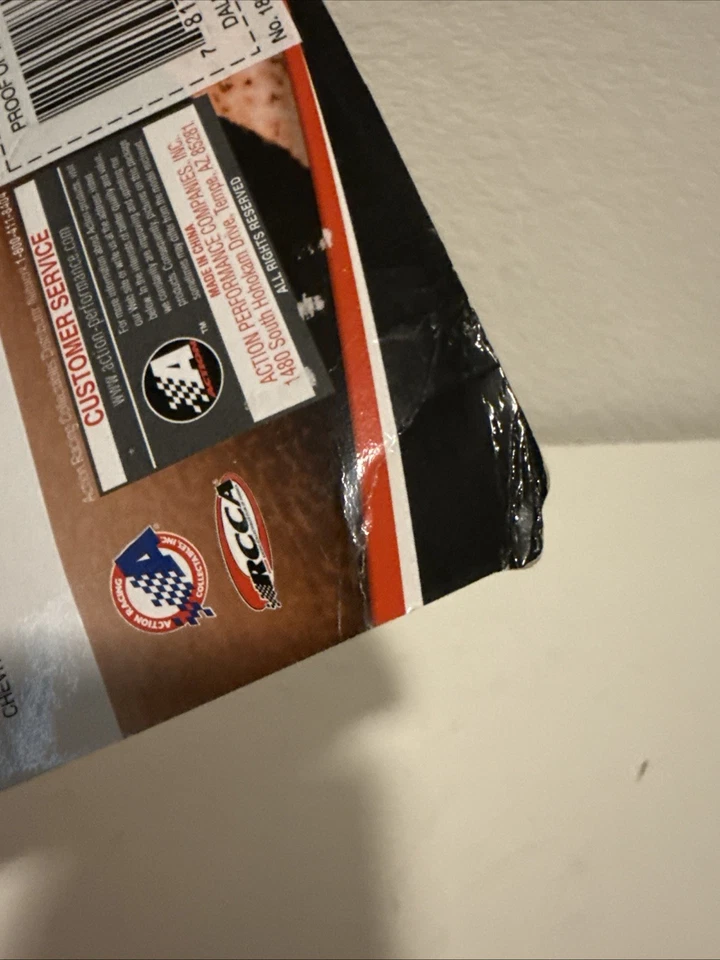 Vehículo fundido a presión Dale Earnhardt Jr 1:43 Winner's Circle y capó de coleccionista DEI Foto 4 de 4