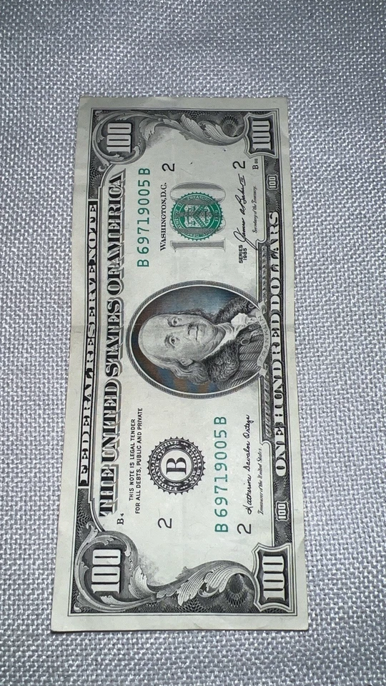 Serious 1985 $100 Dollar Bill Federal Reserve Note Circulated - Image 3 of 4