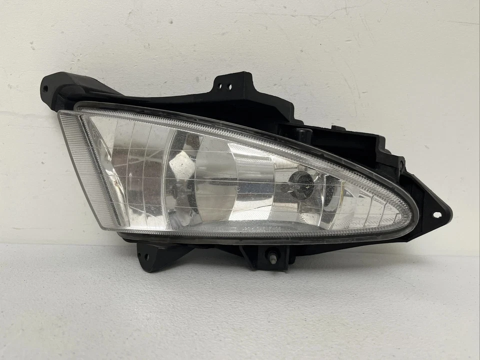 ✅OEM 2007-2010 Hyundai Elantra Left Diver's Side Sedan Front Fog Lamp - Image 2 of 3
