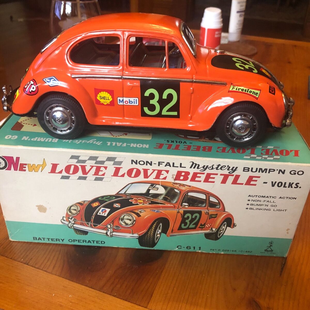 Working! TAIYO Vintage Battery Operated Love Love Beetle VW Working! TAIYO Vintage Battery Operated Love Love Beetle VW