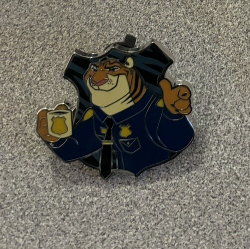 Officer Fangmeyer Zootopia ZPD Mystery Mystery Disney Pin (D5)