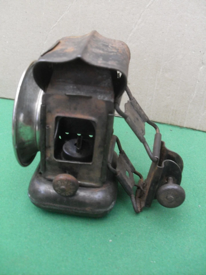 Ancienne Lampe de Vélo à huile " LA COURSIERE " - Années 1900-1920 - Photo 3/4