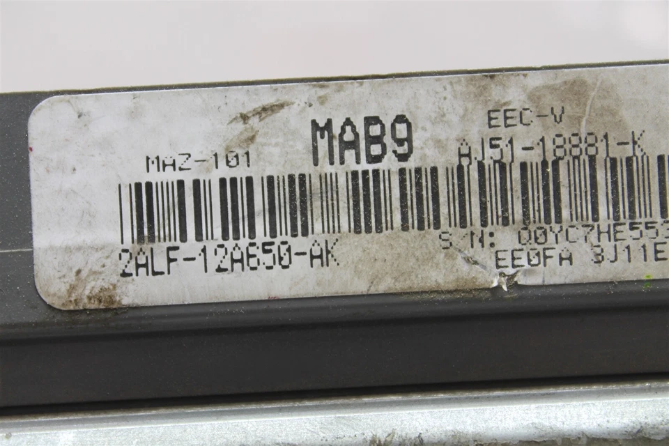 AJ5118881K 马自达 MPV 2003 - 2006 发动机控制单元 ECU 模块 873 4D6 B1 — 第 3/4 张图片
