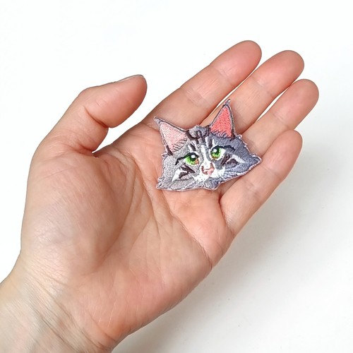 2pcs Brooch Backpack Pin Embroidery Cartoon Lifelike Maine Sphynx Hairless Cat - Picture 6 of 7