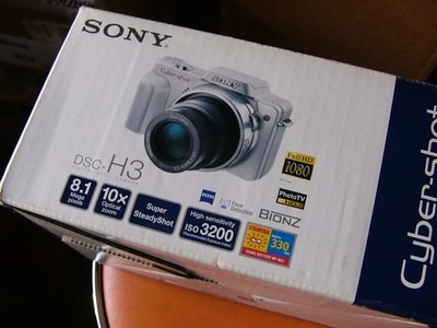Sony Cyber-shot DSC-H3 8.1MP Digital Camera - Black for sale
