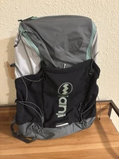 *Brand New* Janji Revy Pack Skyline Size S/M