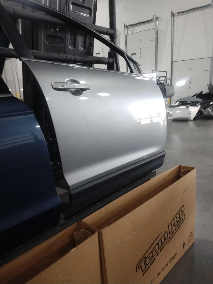 Conjunto de puerta delantera derecha usado se adapta a: Mazda CX-9 2015 delantero derecho grado A Foto 3 de 4