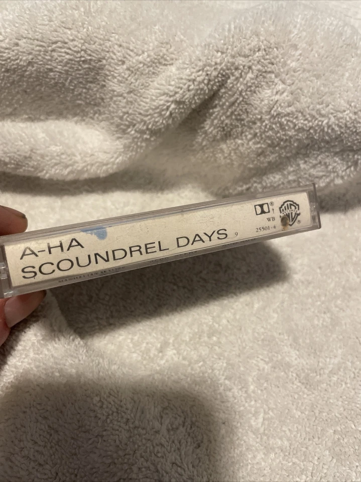 Кассетная лента A-Ha Scoundrel Days 1986 Warner Bros - Изображение 2 из 4