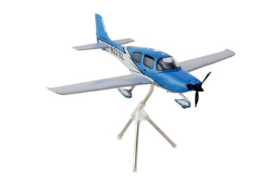 GeminiJets Cirrus SR22 Composite Aircraft (N221CL) Blue 1/72