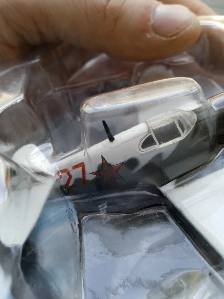 DeAgostini 1:100 Лавочкин Ла-3 советские ВВС, СССР DARA18 - Изображение 3 из 4