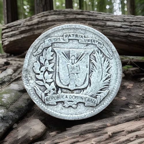 DOMINICAN REPUBLIC 1951 10 CENTAVOS SILVER VERY NICE CONDITION L106. - Picture 2 of 3