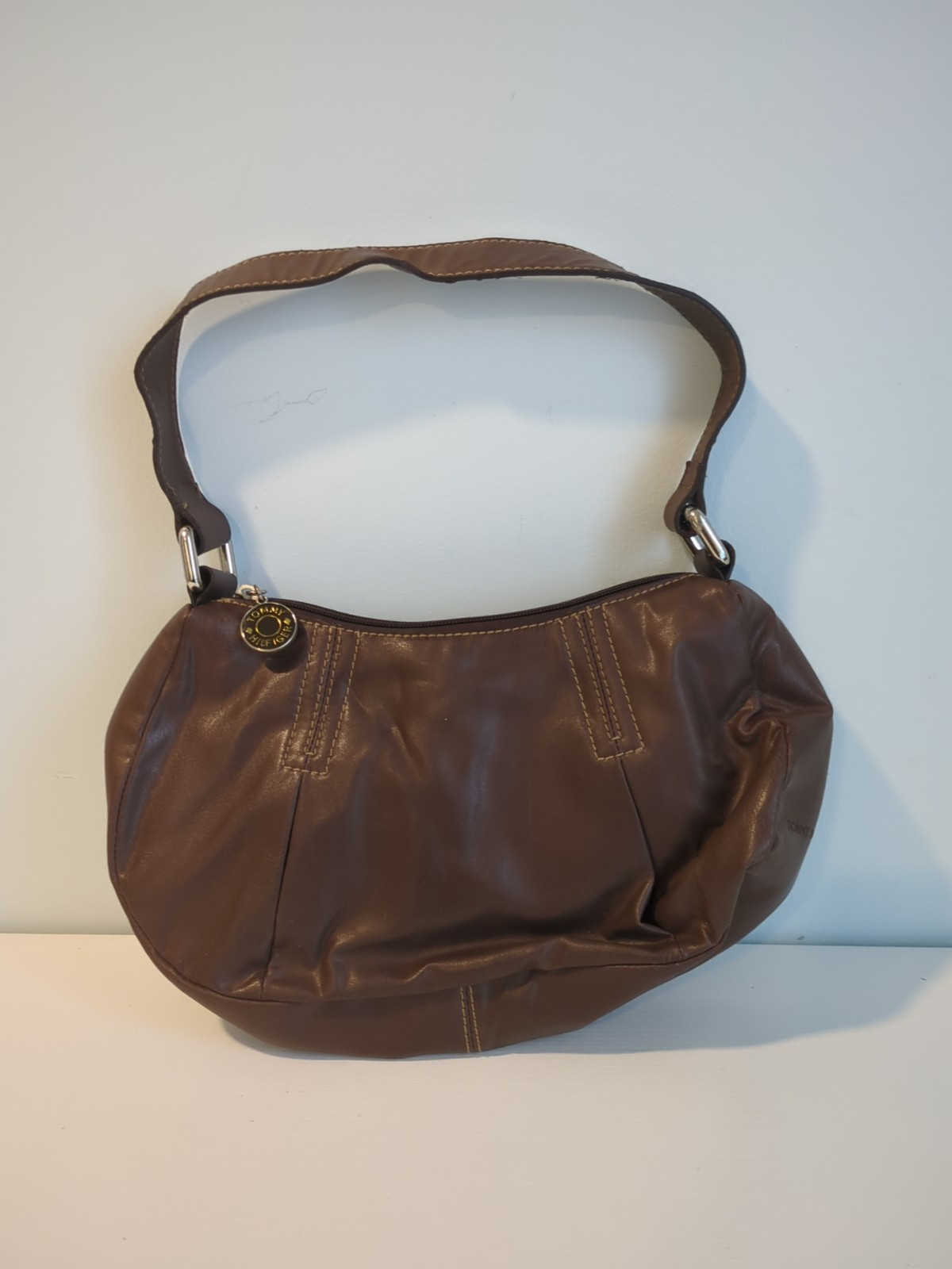 Tommy Hilfiger Signature Logo Vintage Purse Handbag Hobo Shoulder Bag Brown