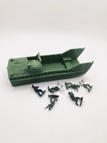 Marx Navarone Mountain Playset Landing Craft w/ soldiers Vintage