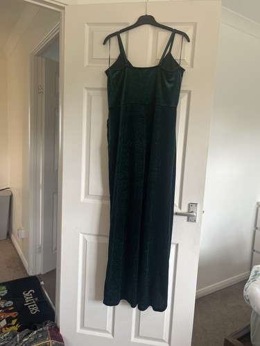 Bottle Green Velvet Glitter Midaxi Dress Size 18 Quiz Christmas Party - Picture 2 of 2