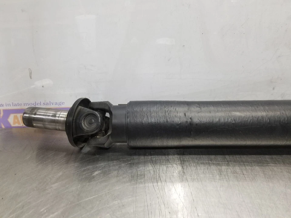 13 2013 NISSAN 370Z 3.7L REAR DRIVE SHAFT RWD - Imagem 3 de 4
