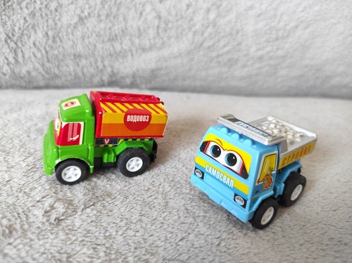 model car collection Toy Action Figure plastic mini kids kit Самосвал водовоз - Picture 1 of 4