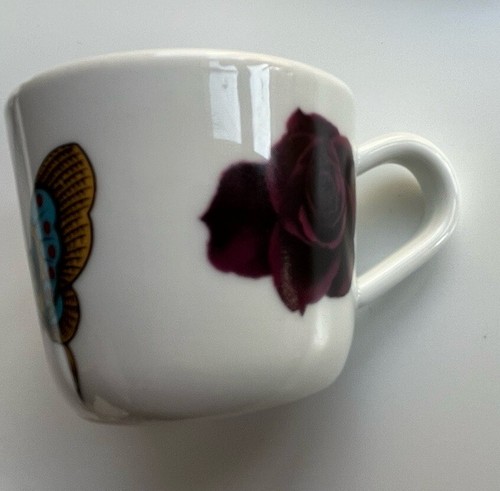 Pair Of Beautiful Butterfly Themed Espresso Cups And Saucers - Picture 16 of 23