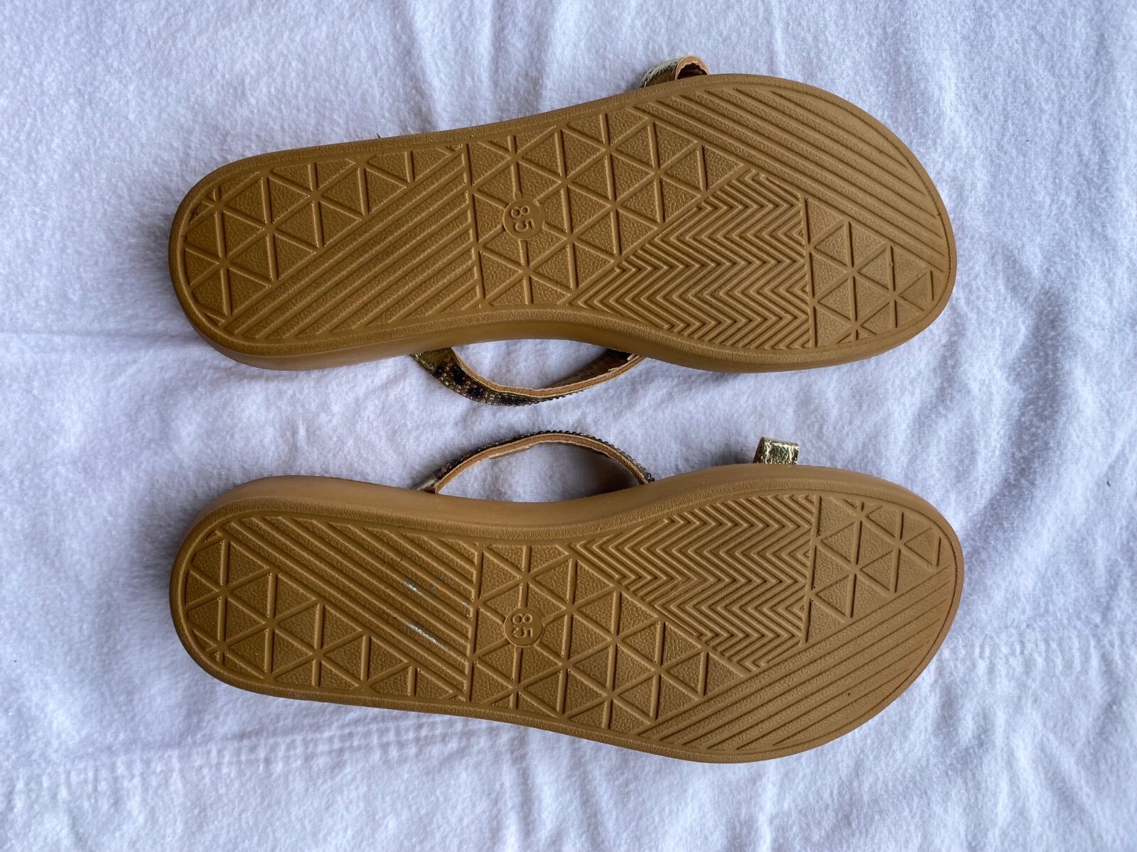 PANTOFOLA D’ORO 2 paia di pantofole casual da donna taglia 8 5 una floreale una tono oro