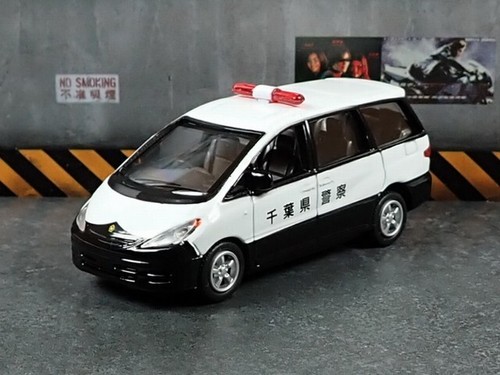 REAL-X / 1:72 Toyota Estima Patrol Car. - Picture 4 of 6