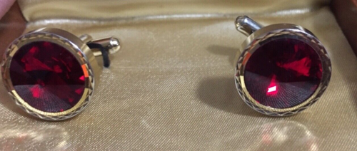 OLD CUFFLINKS RUBY RED CRYSTAL BOXED BY SMARTSET UNIQUE RARE VINTAGE AUS - Picture 3 of 9