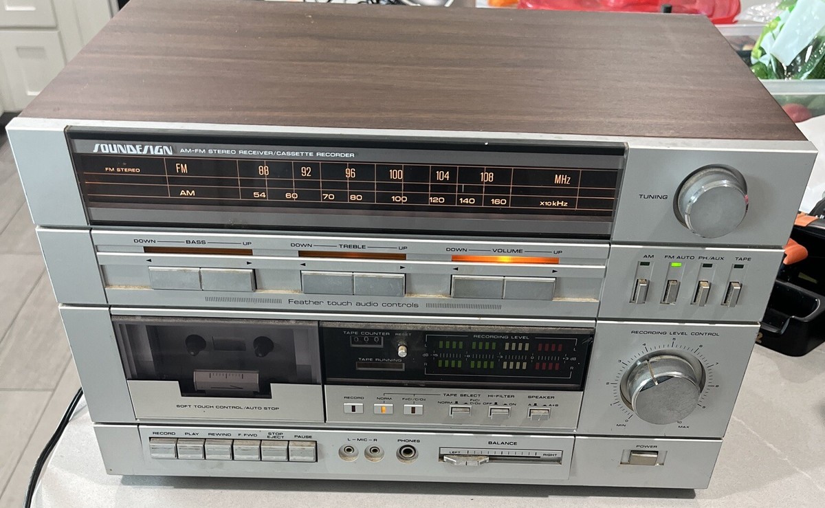 Vintage SOUNDESIGN Model 5655 AM-FM Stereo Receiver/Cassette