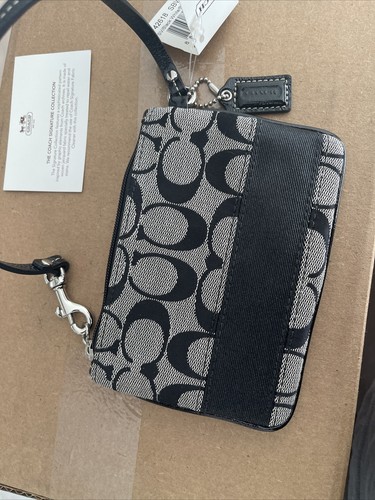 COACH SIGNATURE STRIPE WRISTLET F42618 SMALL WHITE/BLACK - Picture 8 of 9