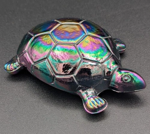 Carnival glass amethyst turtle Paperweight - Fenton? HTF