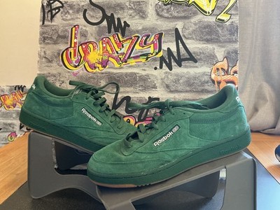 Reebok Club C 85 Herren Triple Green Suede Größe 8 UK Turnschuhe Sneaker sehr guter Zustand 