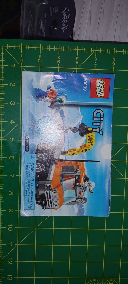LEGO City 60033 Instructions Booklet Folded Creased Paper Manual Good Condition - Image 1 of 1