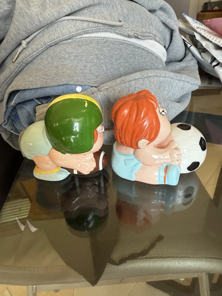 Vintage Marvin 1983 Ceramic Enesco Figurines Tom Armstrong Soccer Football - Image 4 of 4