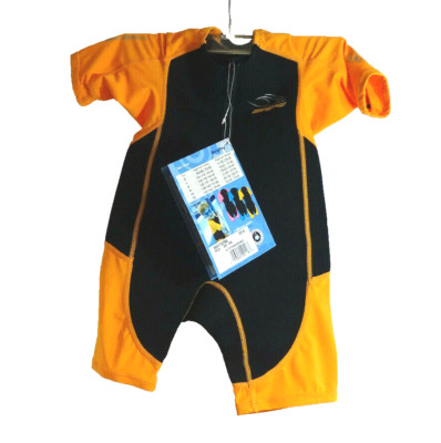 NWT-AQUA SPHERE WET SUIT STING RAY ORANGE BLACK SIZE 6