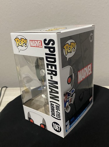 ¡FUNKO POP! Armadura de ojos de insecto MARVEL Spider-Man #1067 2022 convención de invierno - Imagen 2 de 6