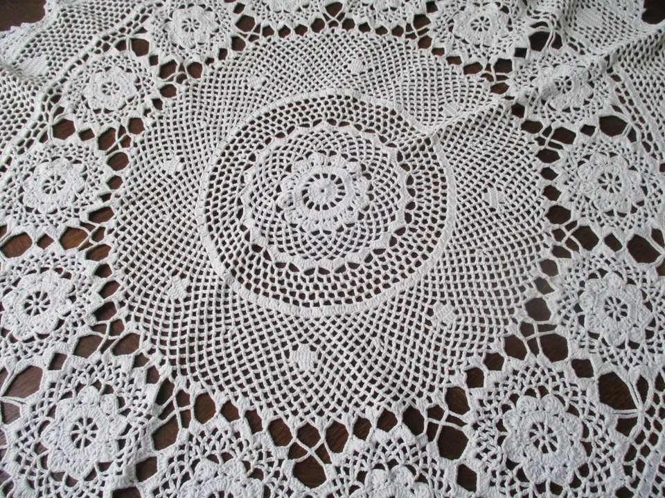 Linge ancien Nappe ronde au crochet coton blanc pour guéridon ( 80 cm ) - Photo 3/3