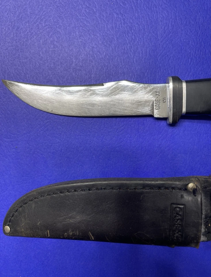Vintage CASE • XX USA (1965-1980) Fixed Blade Knife with Original Leather Sheath - Image 2 of 4
