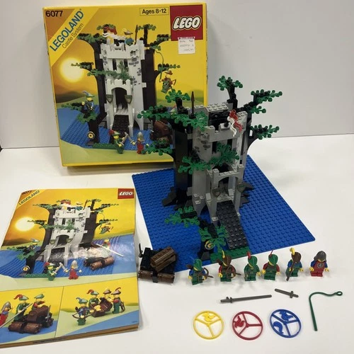 LEGO 6077 Forestmen's River Fortress Castle COMPLETE w/ Box and Instructions Vtg