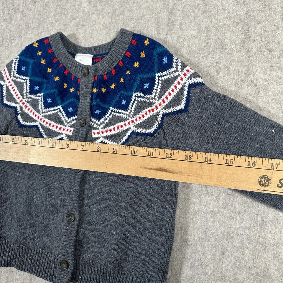 Cardigã suéter Hanna Andersson Fair Isle 100 tamanho 4 cinza multi - Imagem 3 de 4