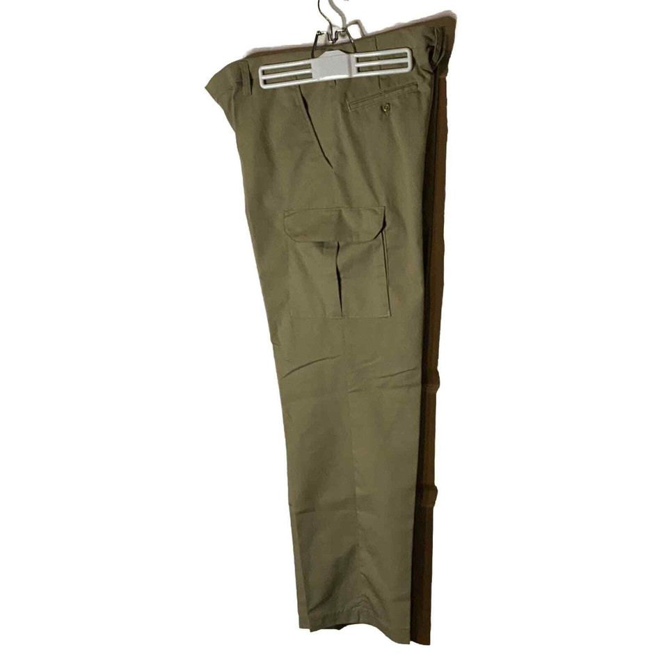 Softwill UniFirst Pants Men’s 36x32. Khaki Cargo Pocket Work Uniform
