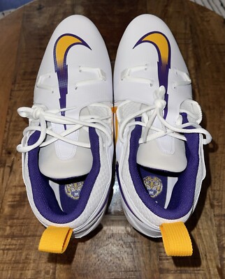 Nike Alpha Menace Pro 3 Wide SMU P “LSU” Football Cleats.
- Size 12.5 Men. Nike Alpha Menace Pro 3 WD SMU P Football DH3358-101 LSU  main image 3