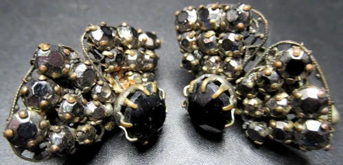 MIRIAM HASKELL Horse Shoe Mark Silver Rhinestone Vintage Clip Earrings