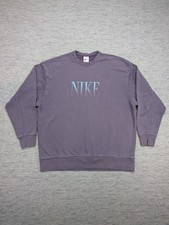 Nike Crewneck Sweatshirt Womens Medium Dri-FIT Pullover Athletic Spell Out