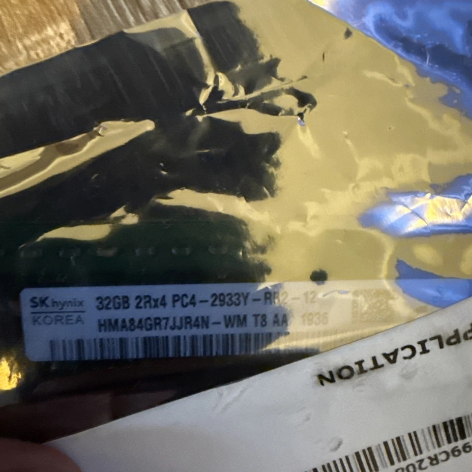 SK Hynix 32GB 2RX4 PC4-2933Y DDR4 ECC Server Memory RAM - HMA84GR7CJR4N-WM - Image 4 of 4