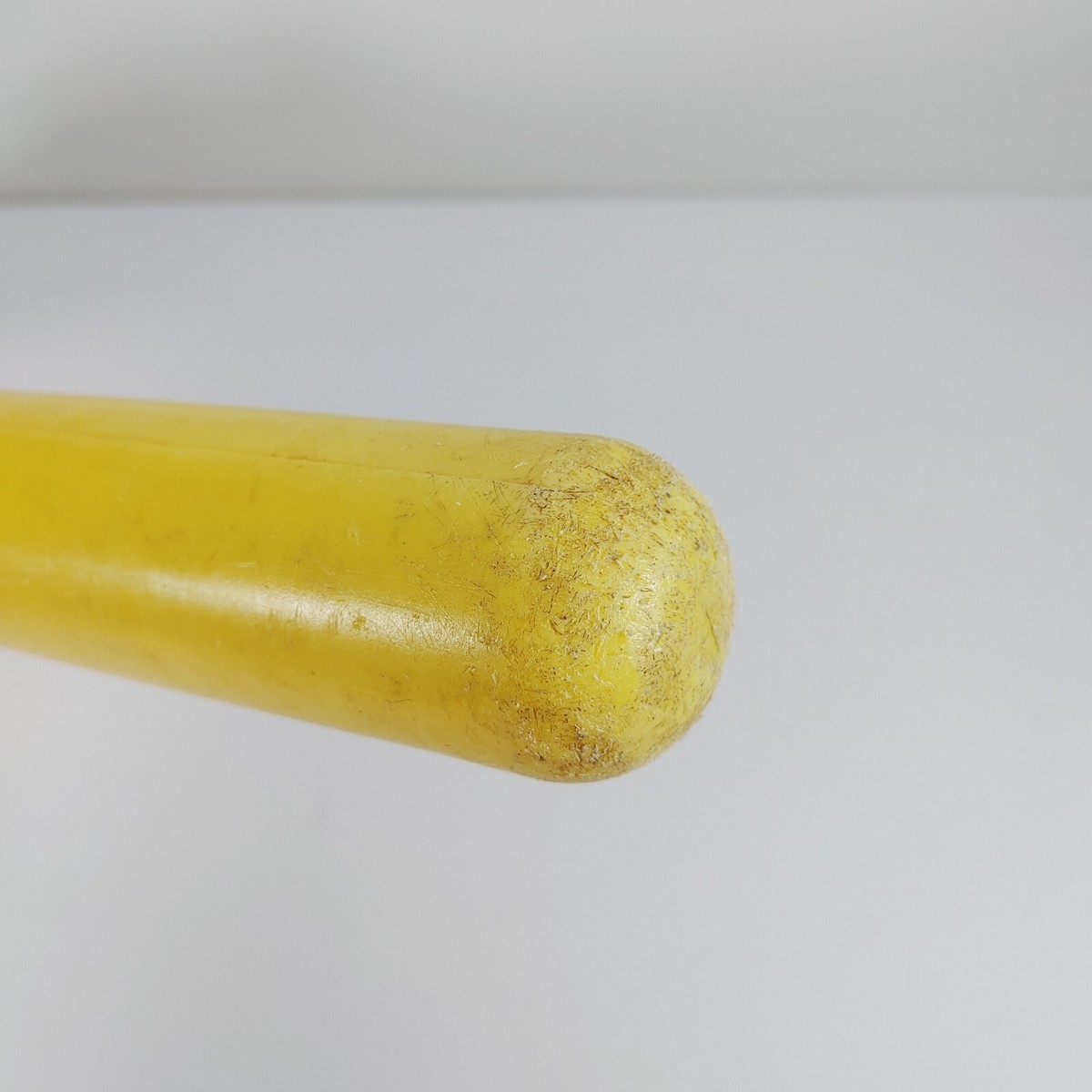 vintage Yellow Official Wiffle Bat Made In U.S.A. 31.5 long 3rd Gen