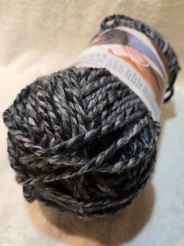 Lion Brand Wool Ease BONUS Double skein 10 oz Thick & Quick 528 Licorice - Picture 5 of 5