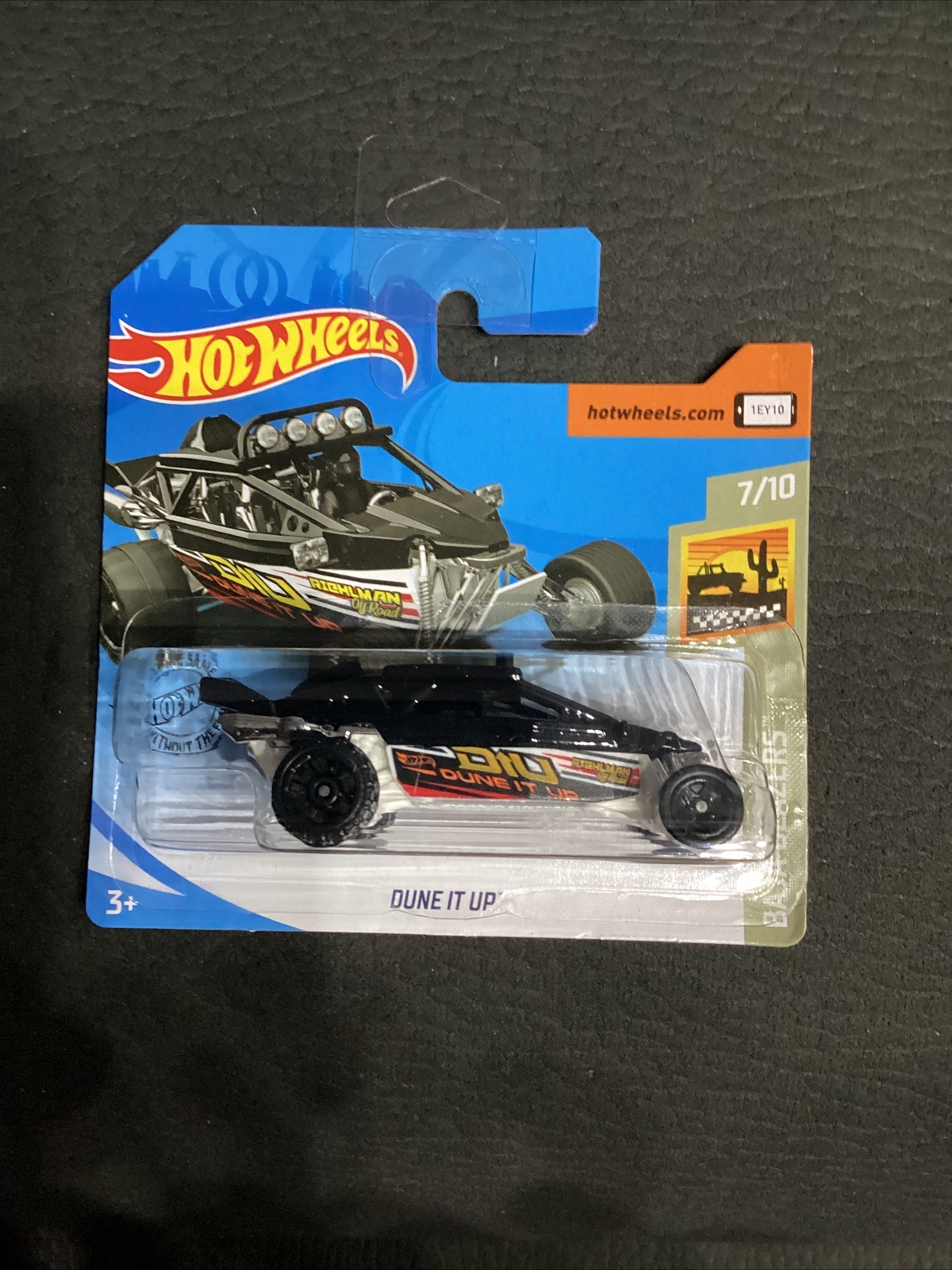 Foto 1 di 3