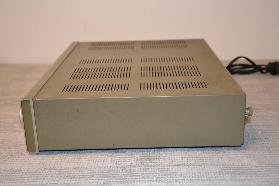 Phase Linear DRS 250 Amplificatore Integrato - Immagine 3 di 4