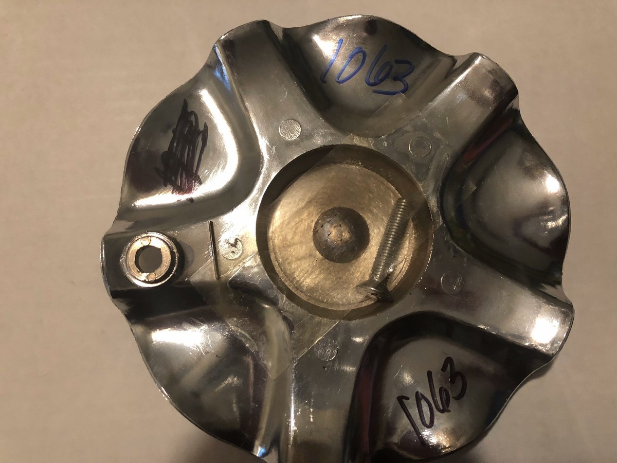 キャップ 2000ARCHIVES CRUCIA CAP 5BJH1598 SPECTRUM 2000 CHROME CENTER CAP/Chrome Wheel/Rim Cap-6 15/16