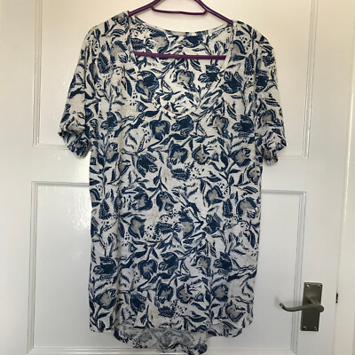 T-Shirt Muskatblau Blumen UK 12 Kurzarm Baumwollmischung V-Ausschnitt Oberteil