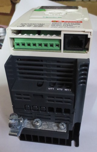 Schneider Electric ATV12H075M2 (Artikelnummer X725) - Bild 3 von 8