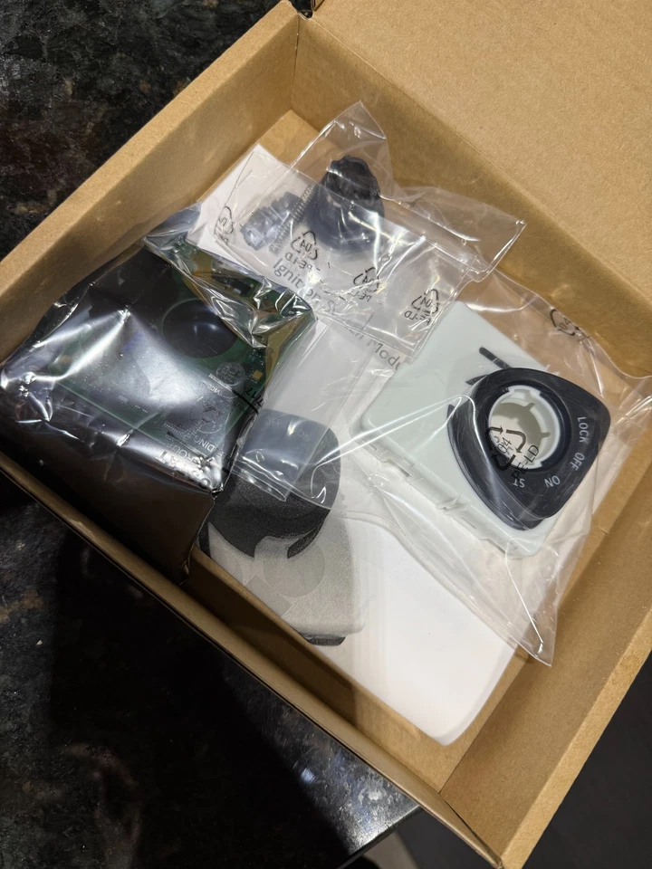 INTERRUPTOR DE ENCENDIDO SAAB 93 (12801010) - NUEVO 32021815 - MONTAJE REQUERIDO Foto 2 de 4